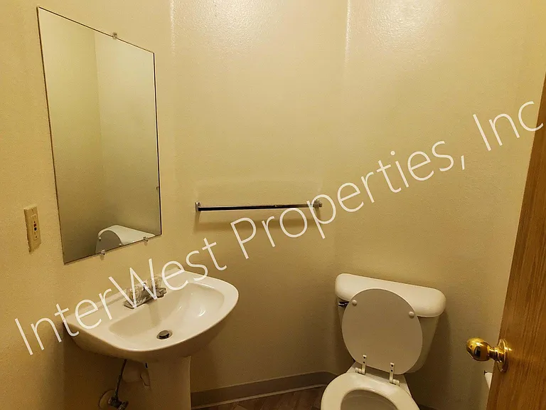 3023 S Troutdale Rd — Photo 7