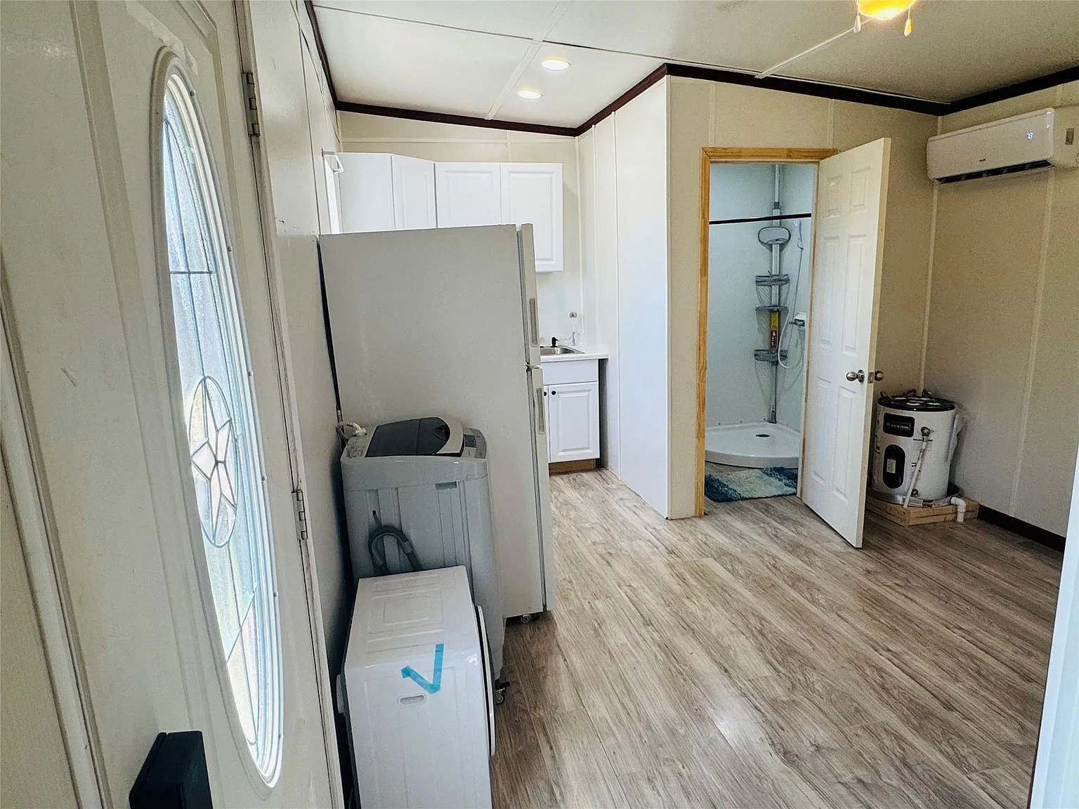 1 bed, 1.0 bath, 360 sqft, $1,200 — Photo 3