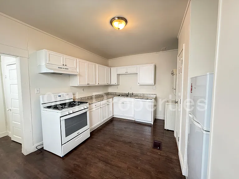 2108 Jefferson Ave #101 — Photo 6