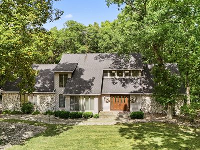 483 Roxbury Rd, Valparaiso, IN, 46385