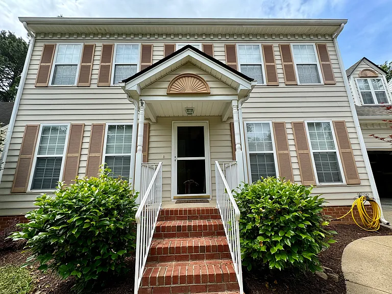 1117 Creek Haven Dr — Photo 3