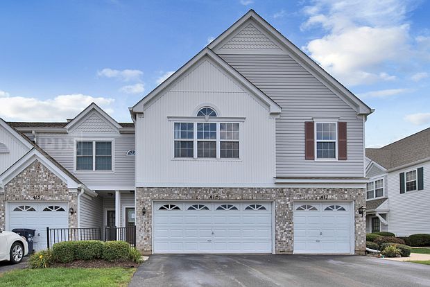 1st image of 415 Arboretum Dr