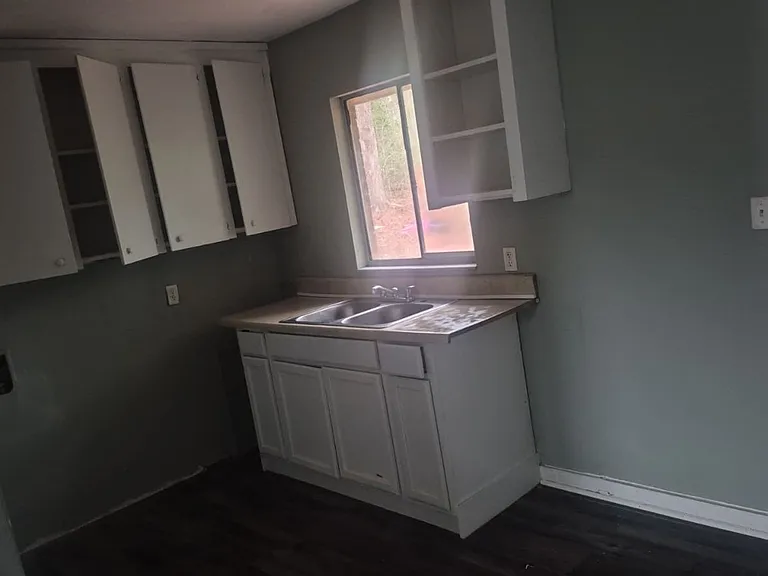 415 W Thomas Ct — Photo 5