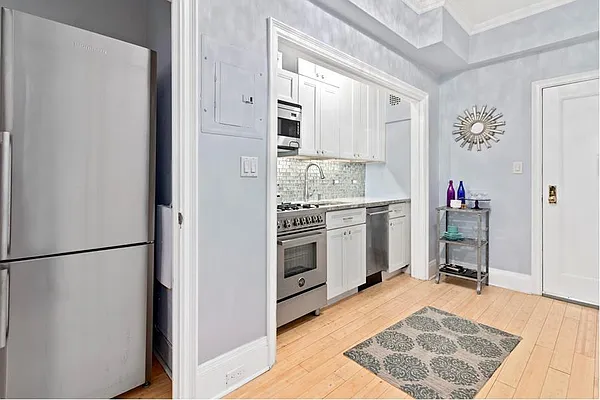 Rented by Douglas Elliman | media 2