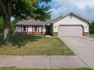 1686 Fountain Lake Dr E, Shelbyville, IN