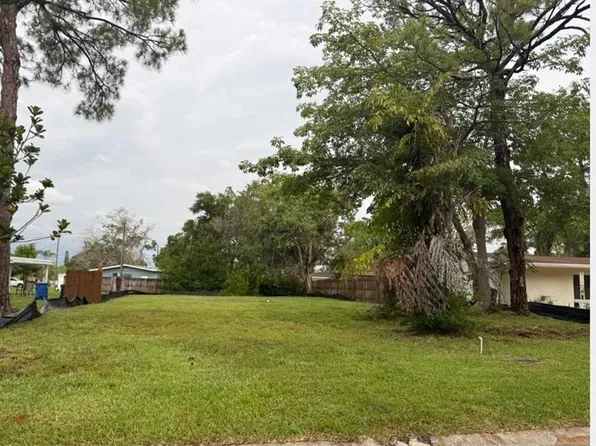 9000 1st St N Lot 10, Saint Petersburg, FL 33702