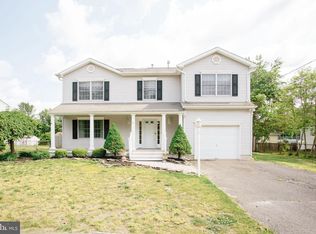 305 Cherokee Dr, Browns Mills, NJ 08015