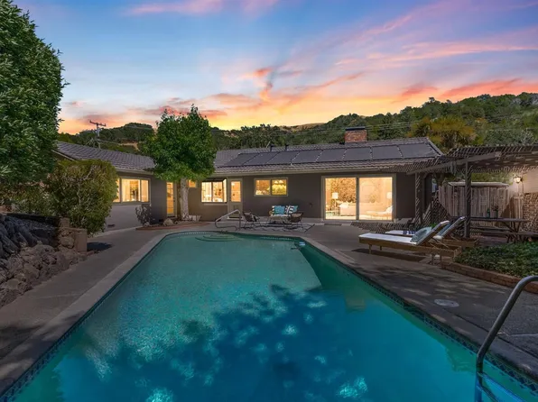 203 Oak Manor Drive, Fairfax, CA 94930