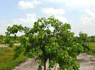 127 27th Ave SW, Vero Beach, FL 32968