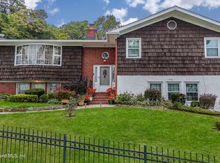 37 Douglas Rd, Staten Island, NY 10304
