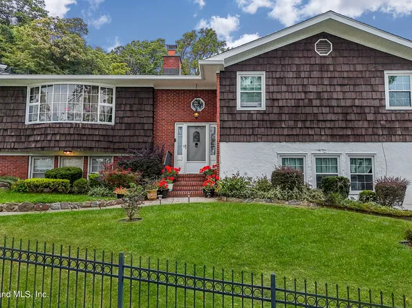 37 Douglas Rd, Staten Island, NY 10304