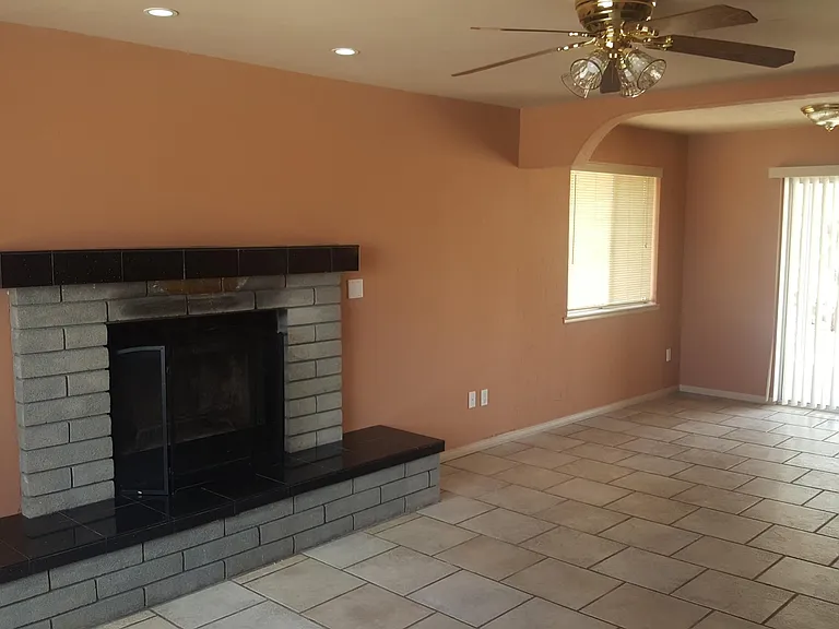 3906 Balsa Ave — Photo 3