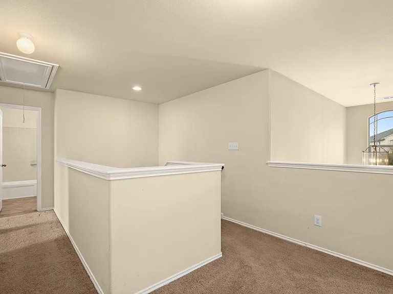 18716 Derby Hill Ln — Photo 23