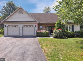 428 Riviera Dr, Blandon, PA 19510