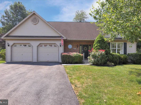 428 Riviera Dr, Blandon, PA 19510