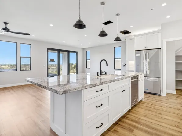 2948 Copley Ave, San Diego, CA 92116