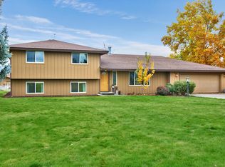 1512 W Huntzinger Rd, Selah, WA 98942
