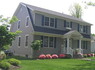 92 Main St, Metuchen, NJ 08840