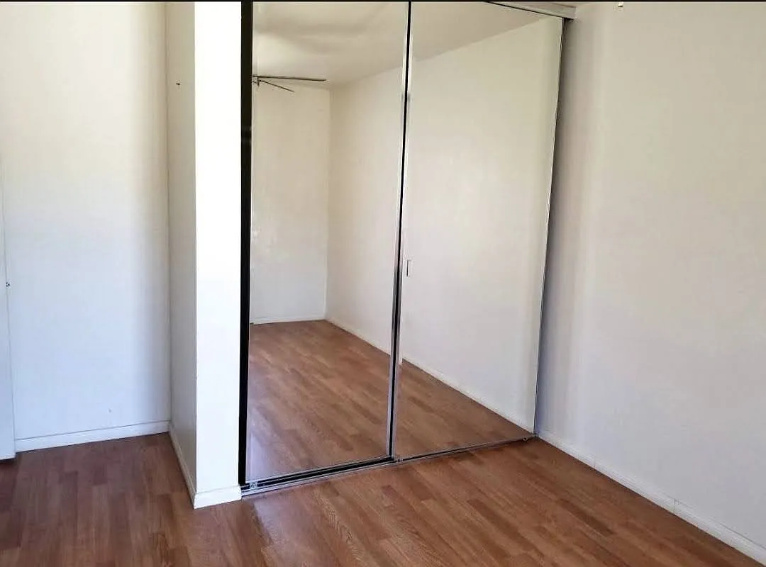 3 bed, 1200 sqft, $3,200 — Photo 3