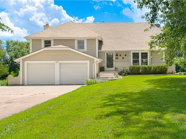6901 W 202nd Ter, Bucyrus, KS 66013