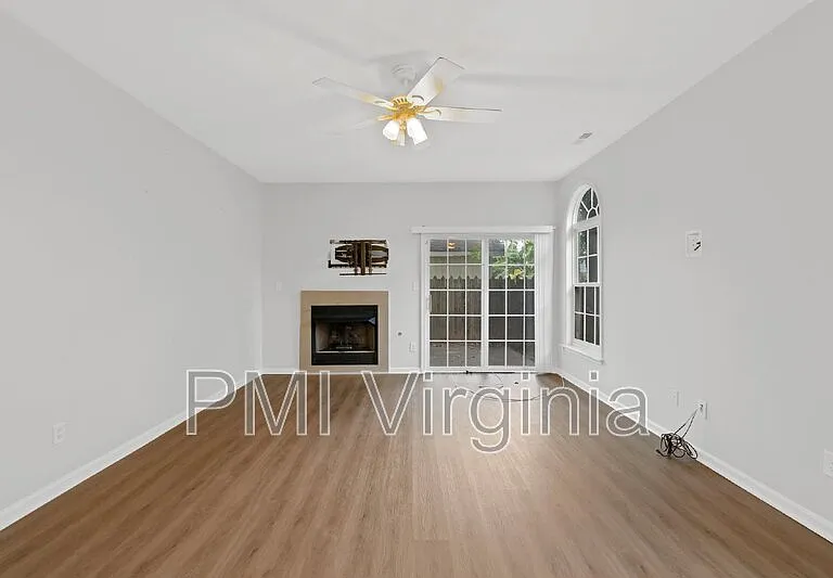 4620 Lee Ave — Photo 9