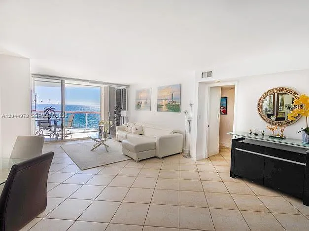 6767 Collins Ave #1608 — Photo 6