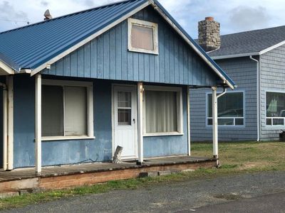 362 N Pacific St, Rockaway Beach, OR, 97136