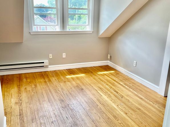 2 Luther St #3