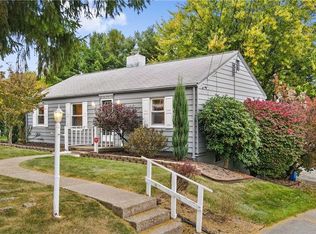 221 Floral Hill Dr, Washington, PA