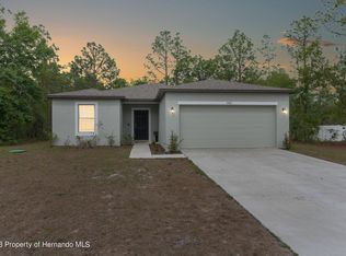 14361 Carolina Chickadee Rd, Weeki Wachee, FL 34614