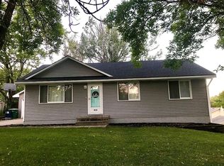 1516 W Detroit Ave, Indianola, IA 50125