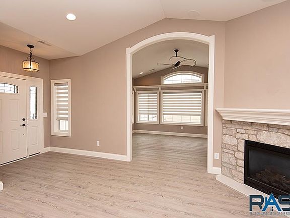 2nd image of 5604 E Eastbridge Pl
