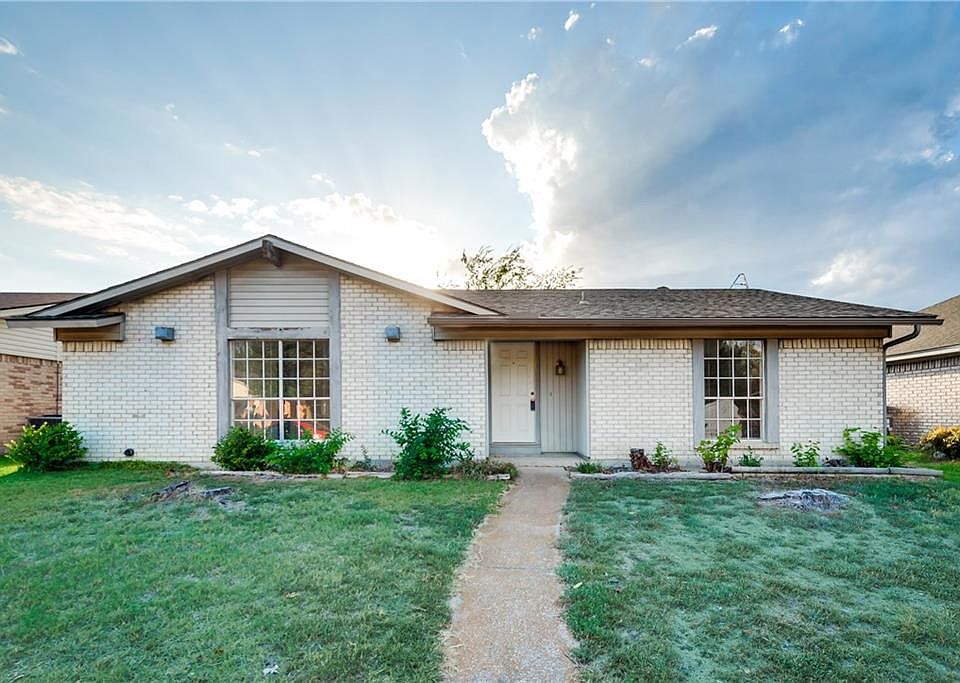 1st image of 2917 Golden Meadow Dr