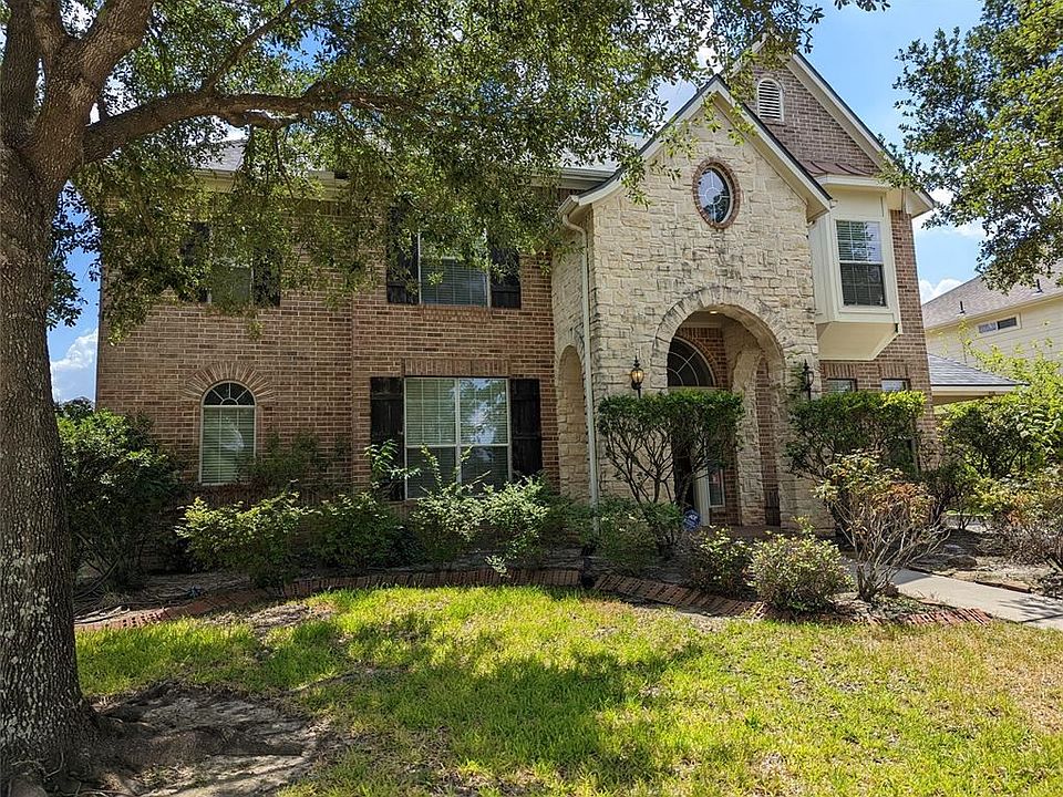 1st image of 6611 Silver Crescent Dr