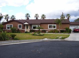 1910 Country Club Dr, Glendora, CA 91741