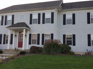 27 Dornoch St UNIT B, Valparaiso, IN 46385