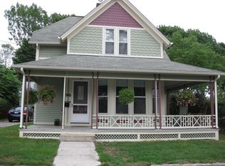 96 Monument St, Groton, CT 06340