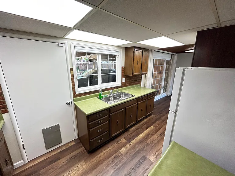 3602 Hazelwood St — Photo 6