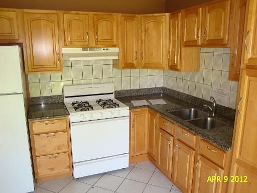4th image of 1100 Bishop St