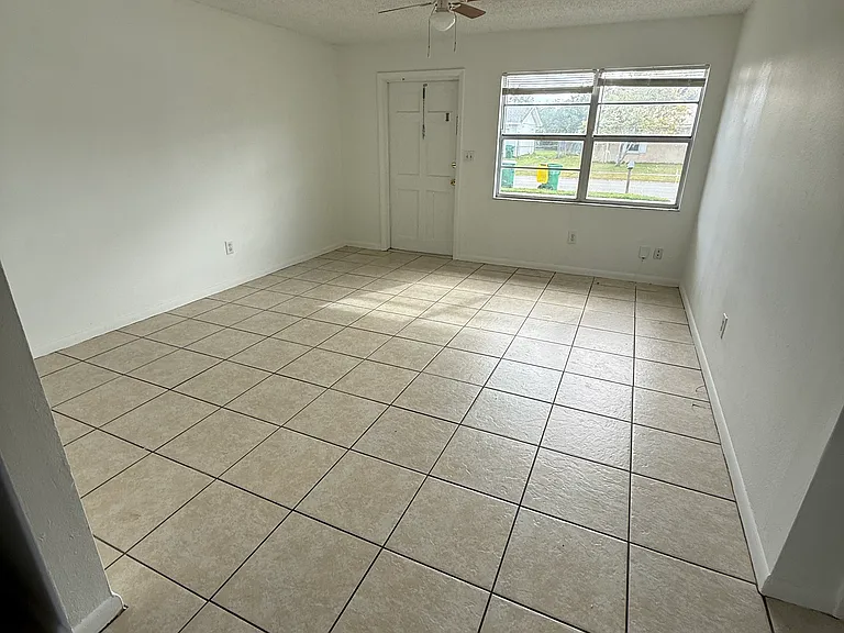 2456 Mercury Dr — Photo 13