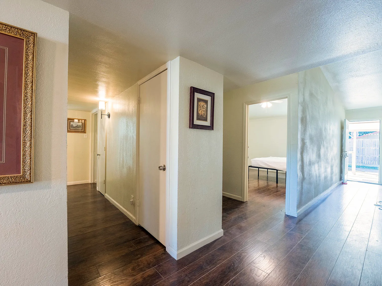 4 bed, 3.0 bath, 1544 sqft, $923 — Photo 3