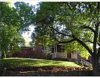 90 Scenery Blvd photo 1