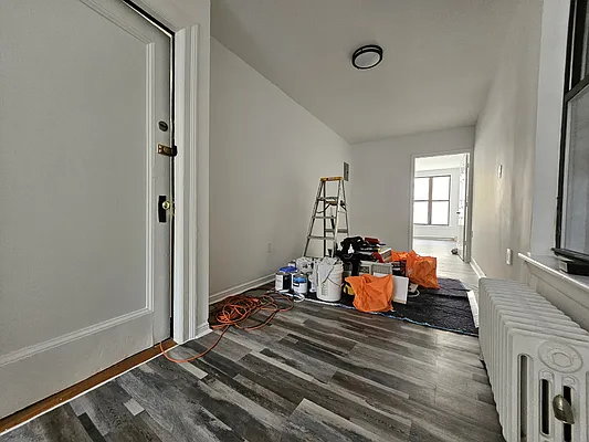 Rented by Julien Aractingi, LREB | media 9