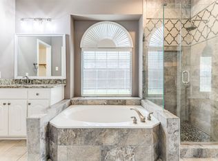 1302 Vistawood Dr, Mansfield, TX 76063