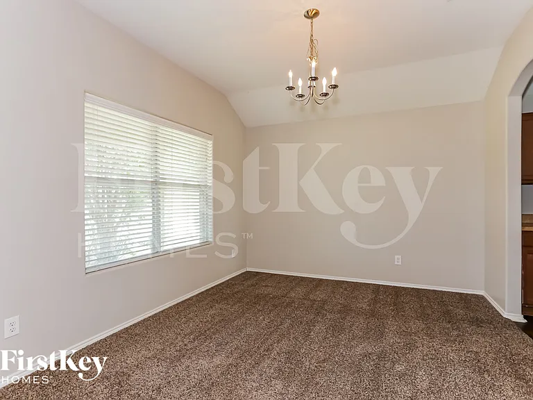1422 Waldrop Dr — Photo 5