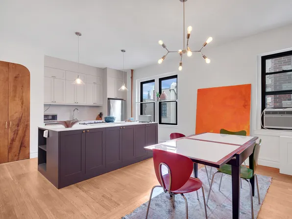 78 8th Ave APT 6J, Brooklyn, NY 11215