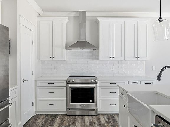 5th image of 1267 Linden Road