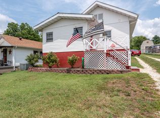 910 Cherokee St, Maryville, TN 37804