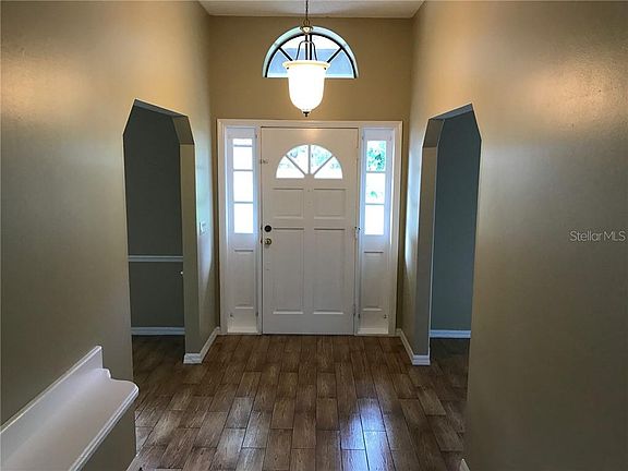 4th image of 2735 Kingsdale Dr