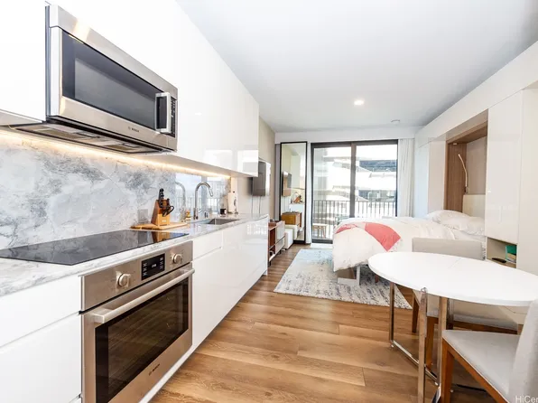 987 Queen St #606, Honolulu, HI 96814